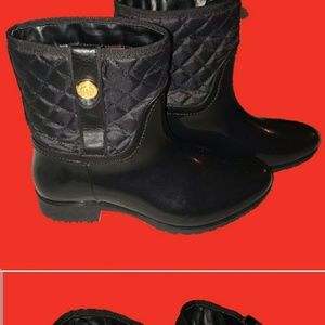 EUC Tommy Hilfiger rain boots.